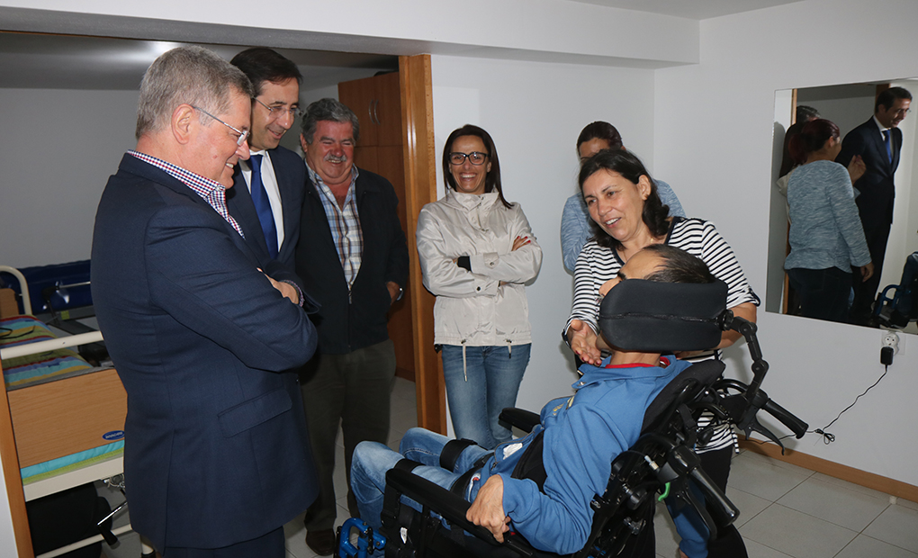 Câmara apoia família com equipamento ortopédico - Marco Leandro #2